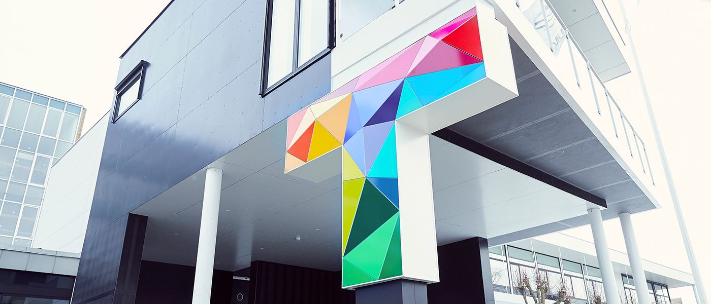 Hovedindgang på Tradium Vester Allé